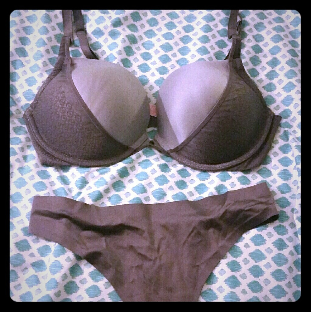 SOLD VS Plunge Bra 34DD & matching panty.